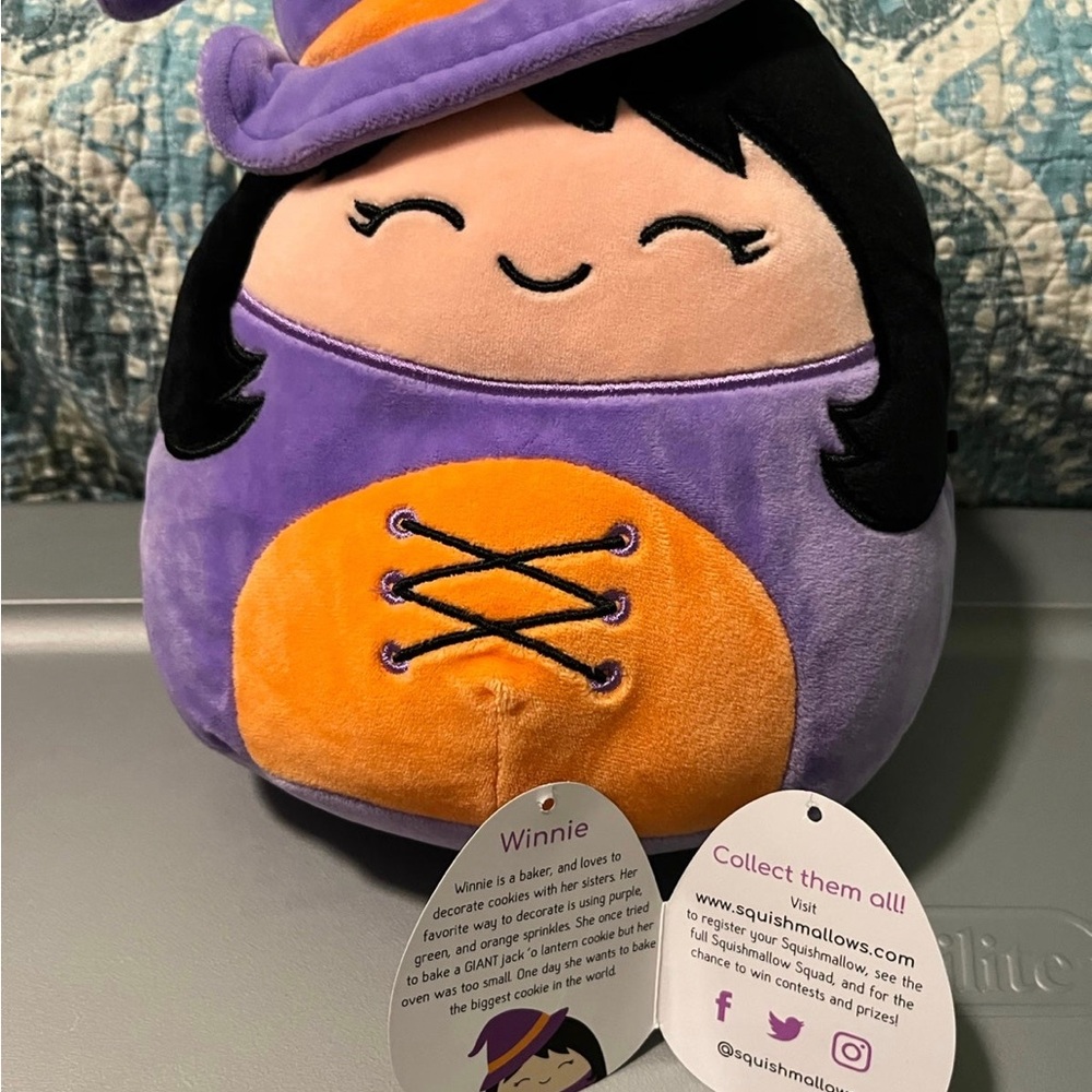 8in Winnie squishmallow